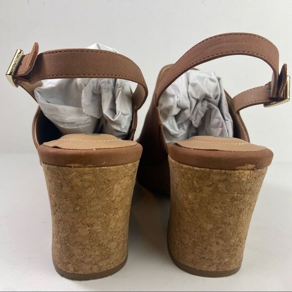 Giani Bernini- Celinaa Slingback Platform Sandals - Picture 5 of 10